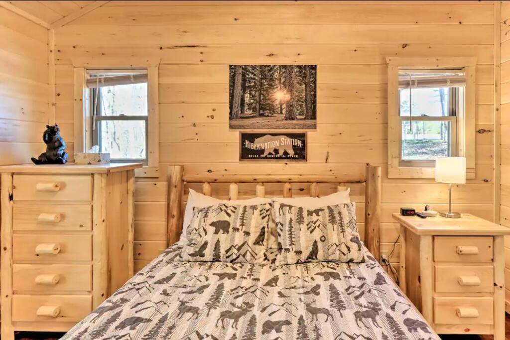 New Serene, Fun & Comfy Cabin- Covered Deck, Grill, Arcade Murphy Extérieur photo